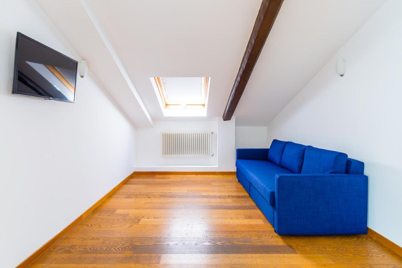 Attico Al Duomo By Napoliapartments Esterno foto