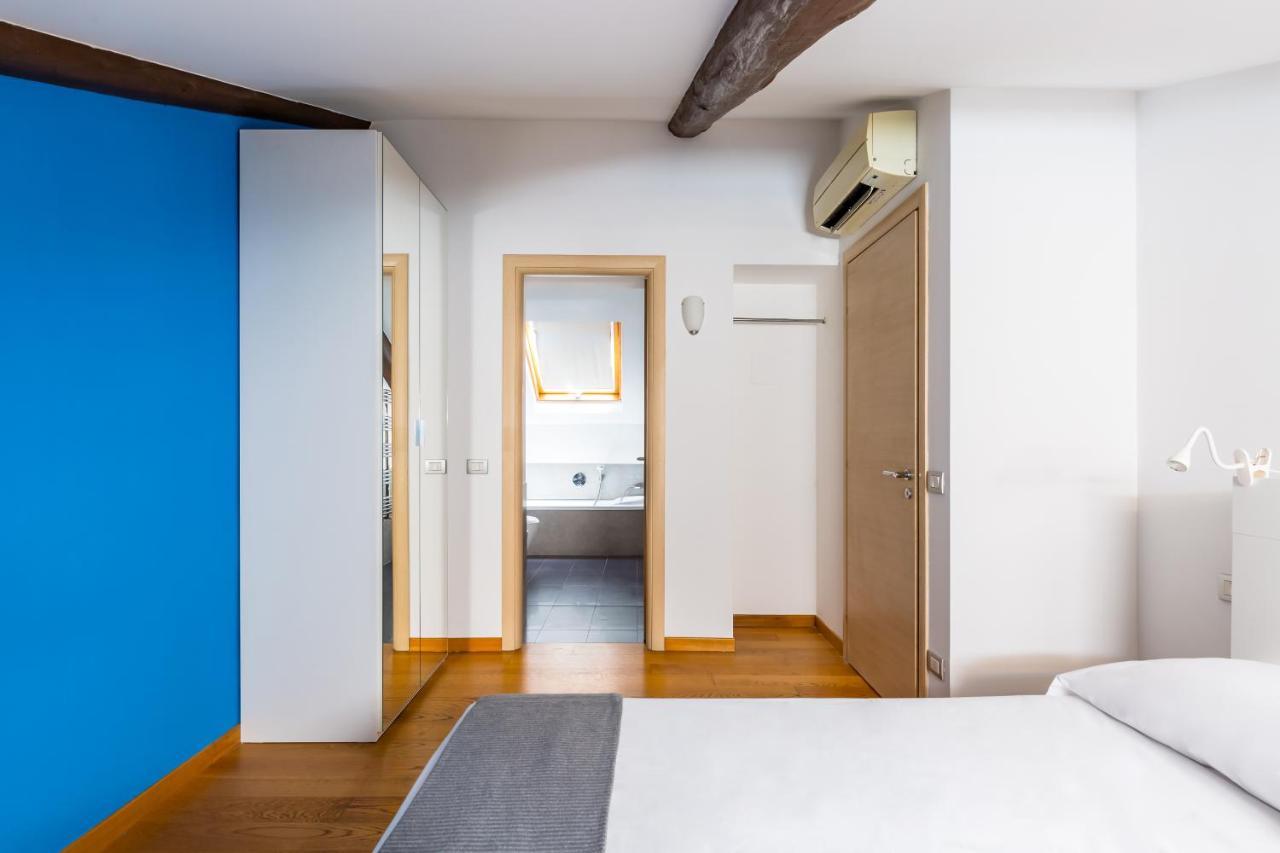 Attico Al Duomo By Napoliapartments Esterno foto