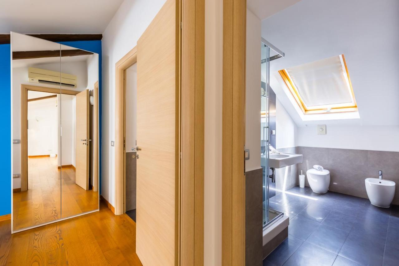 Attico Al Duomo By Napoliapartments Esterno foto