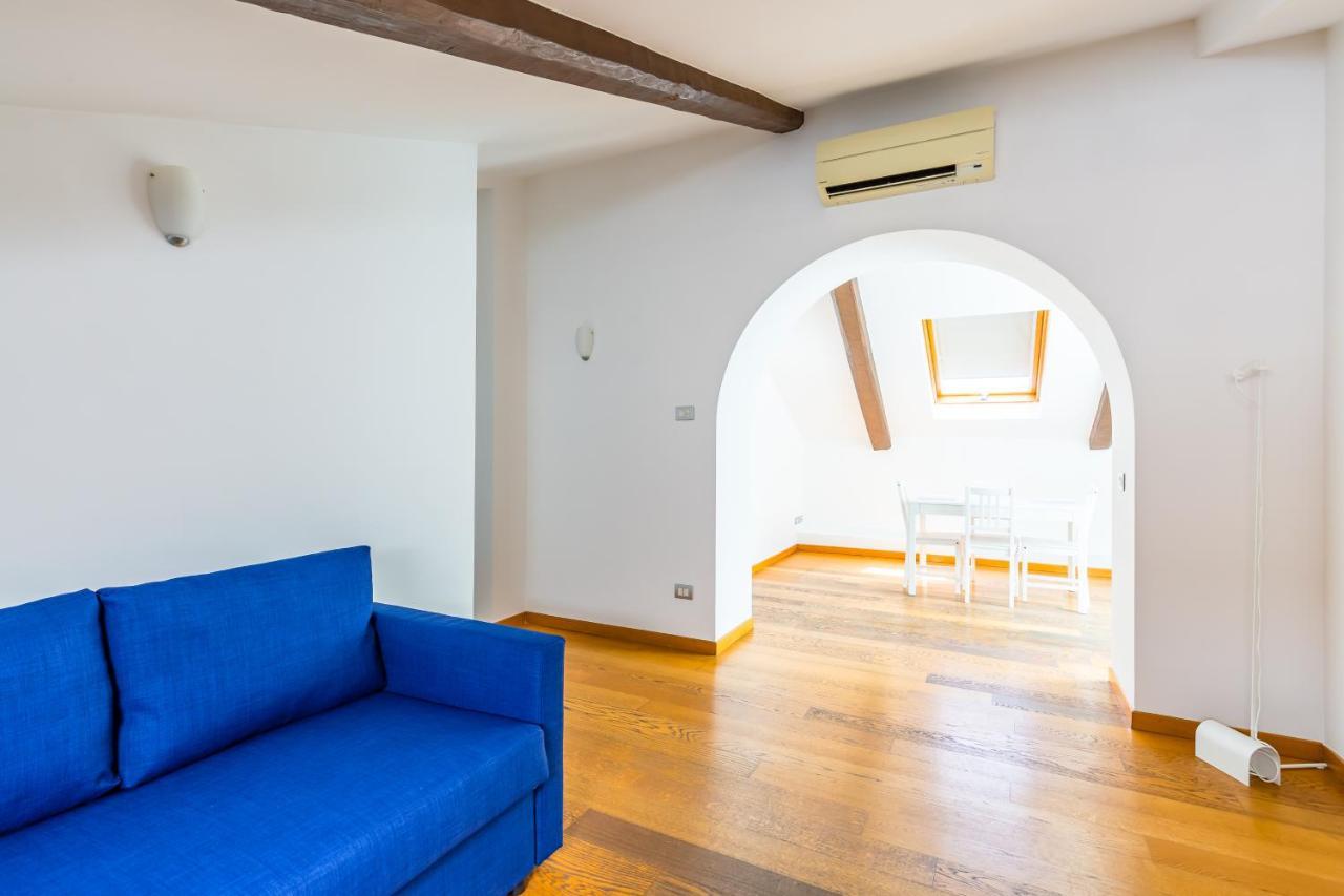 Attico Al Duomo By Napoliapartments Esterno foto