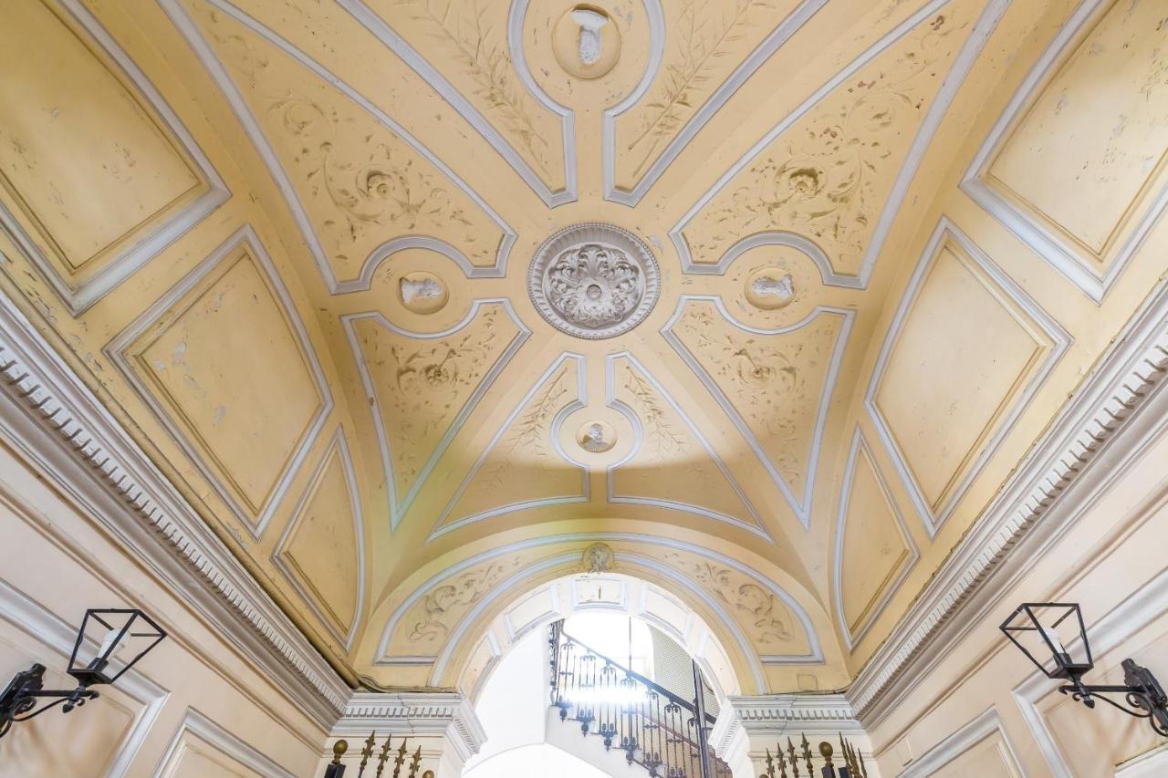 Attico Al Duomo By Napoliapartments Esterno foto